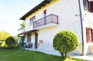 Balcony - Holiday Home in Asti With a Lovely Hill View From the Garden (Moncucco Torinese)
