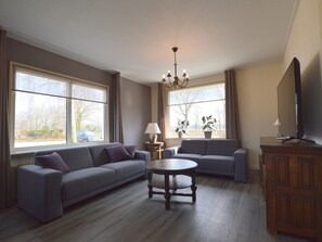 Living room - Cozy Holiday Home in Nistelrode With Garden (Nistelrode)