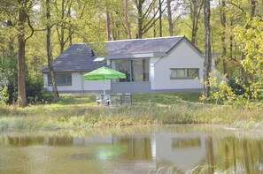 Casa clássico, 2 quartos | Fachada