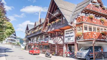 Comfort Apartment, 3 Bedrooms | View from property