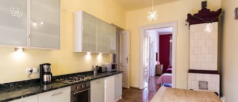 Microwave, oven, highchair