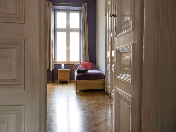 Classic-Apartment, 4 Schlafzimmer | 6 Schlafzimmer, Bettwäsche