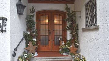 Comfort Apartment, 1 Bedroom | Meja sambut tetamu