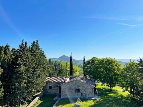 Cottage La Stefania Near Anghiari in Beautiful Setting