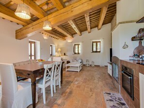 Elite Apartment, 2 Bedrooms | Dining - Stunning Apartment in Mombaroccio Near Metauro River (Mombaroccio)