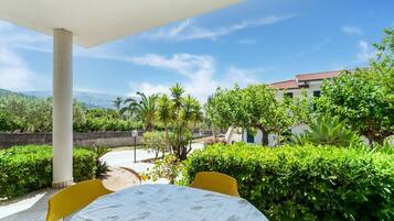 Comfort House, 2 Bedrooms | Balcony