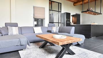 Casa clássico, 4 quartos | Sala de estar
