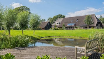 Comfort House, 4 Bedrooms | Garden