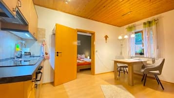 Fridge, microwave, oven, coffee/tea maker