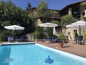 Comfort House, 1 Bedroom | Pool | Outdoor pool - Apartment With Large Covered Terrace, in Small Residence With Swimming Pool (Bastia Mondovì)
