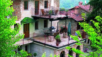 Nhà Premium, 4 phòng ngủ | Ban công