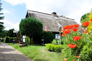 Exterior - Attractive Holiday Home in Ahlbeck With Terrace (Ahlbeck)