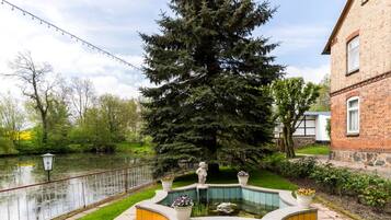 Classic Apartment, 2 Bedrooms | Taman