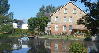 Lake-view Apartment in Klein Pravtshagen With Garden