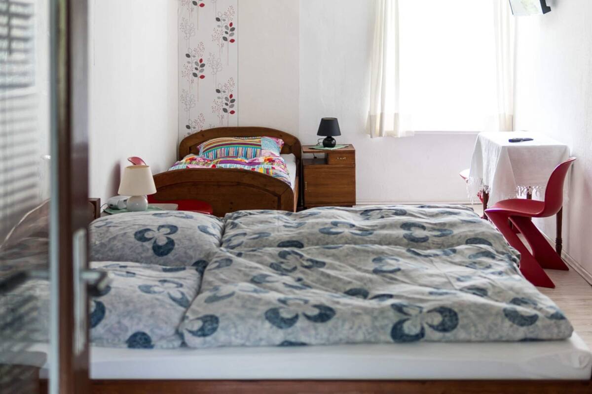 Comfort Apartment, 1 Bedroom | 2 bedrooms, bed sheets