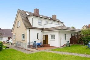 Exterior - Tasteful Apartment in Rerik Germany With Garden (Rerik)