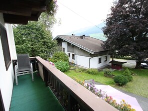 Comfort Apartment, 2 Bedrooms | Balcony - Cozy Apartment in Niedernsill Near Lake (Niedernsill)