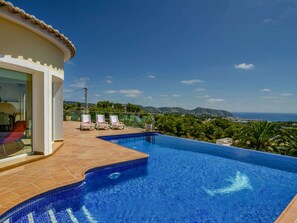 Pool - Unique Villa in Moraira With Infinity Pool (Teulada)