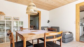 Classic House, 1 Bedroom | Interior - 4 Person Holiday Home in Laeso (Læsø)