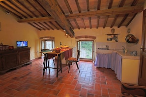 Comfort House, 3 Bedrooms | Tempat makan