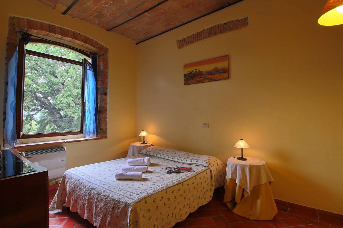 Deluxe House, 3 Bedrooms | 10 bedrooms, individually furnished, bed sheets