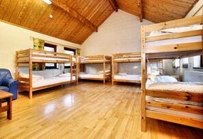 9 phòng ngủ, trang bị nội thất với thiết kế riêng biệt