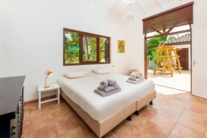 Klassieke villa, 5 slaapkamers | 10 slaapkamers, individueel gemeubileerd, beddengoed