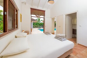 10 Schlafzimmer, individuell eingerichtet, Bettwäsche