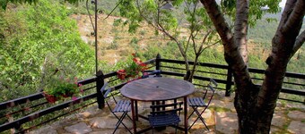 Spacious Cottage in Cortona With Swimming Pool