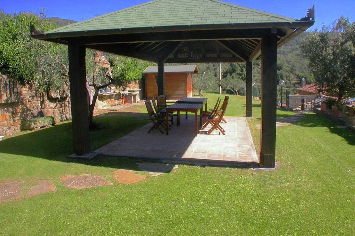 Cottage tiện nghi đơn giản, 2 phòng ngủ | Ban công