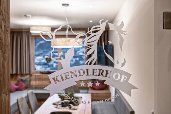 Maison Classique, 1 chambre | Restauration