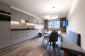 Deluxe House, 2 Bedrooms | Dining - Farmhouse in Schwendau With Ski Storage (Schwendau)