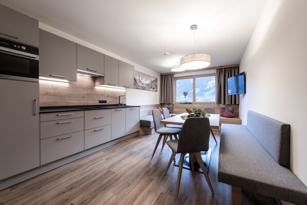 Deluxe House, 2 Bedrooms | Dining - Farmhouse in Schwendau With Ski Storage (Schwendau)