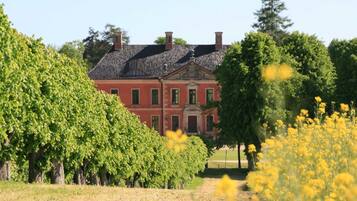 Classic-Apartment, 1 Schlafzimmer | Blick von der Unterkunft