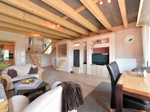 DVD player - Tranquil Holiday Home in Blossersberg With Terrace (Viechtach)