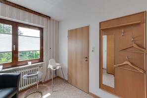 Classic Apartment, 3 Bedrooms | Game room - Pretty Apartment in Medebach With Adjacent Forest (Medebach)