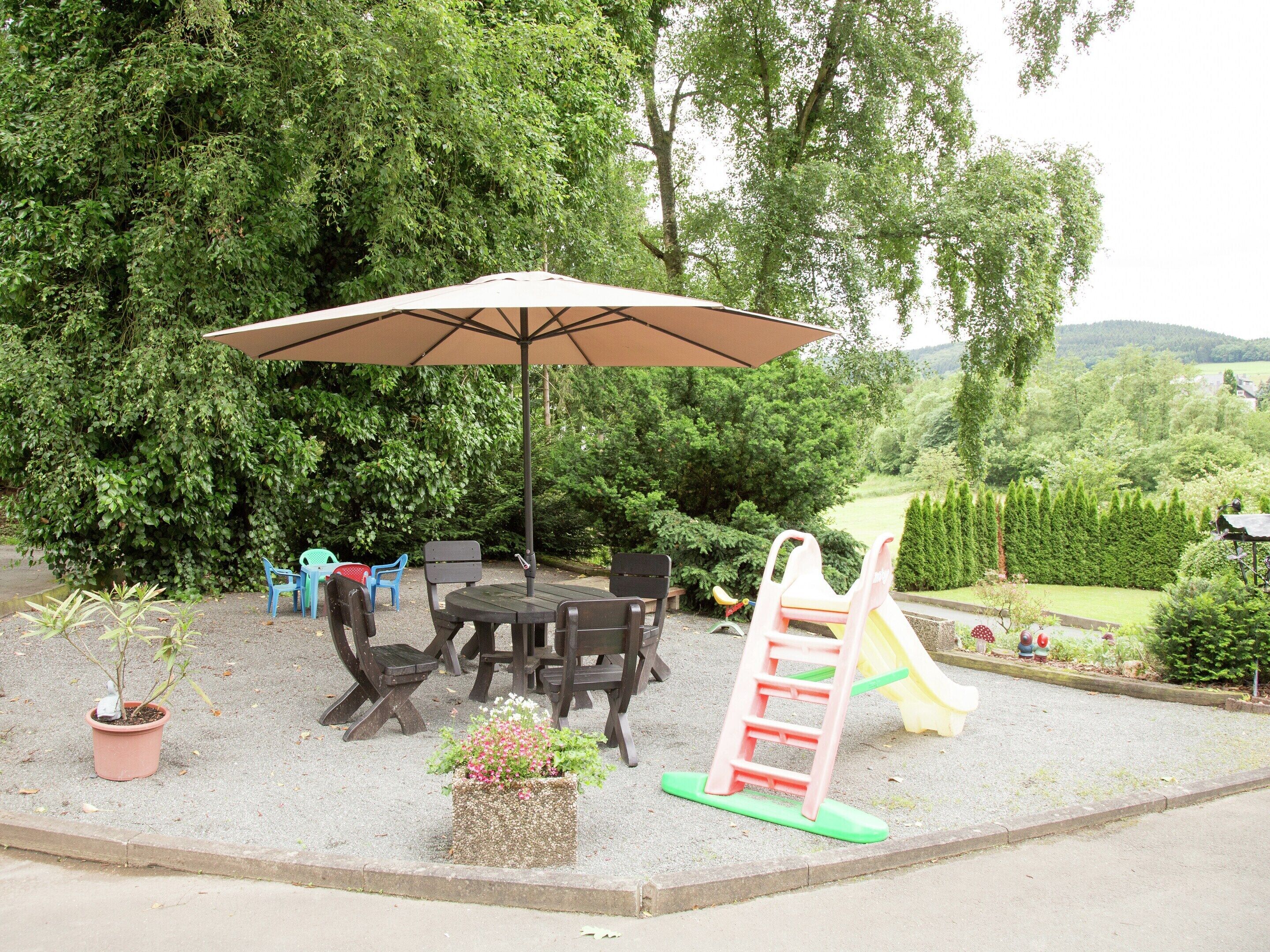 Classic-Apartment, 3 Schlafzimmer | Garten