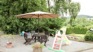 Classic-Apartment, 3 Schlafzimmer | Garten