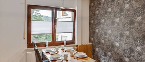 Appartement Classique, 3 chambres | Restauration