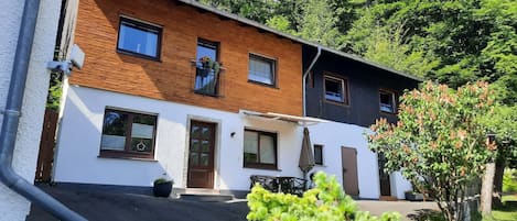 Classic House, 2 Bedrooms | Exterior
