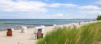 Quaint Bungalow Near Insel Poel With Garden