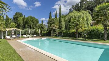 Piscine extérieure