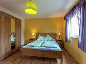Deluxe-Haus, 1 Schlafzimmer | 4 Schlafzimmer, individuell eingerichtet, Bettwäsche