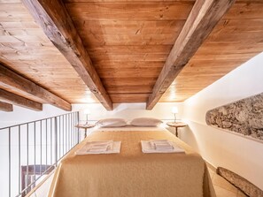 Klassiek huis, 2 slaapkamers | 9 slaapkamers, individueel gemeubileerd, beddengoed
