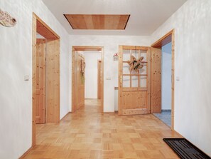 Deluxe Apartment, 2 Bedrooms | Reception - Spacious Apartment With Sauna in Schonsee (Schoensee)