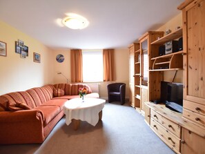 經典獨棟房屋, 2 間臥室 | 客廳 |  DVD 播放機