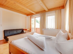 Classic Apartment, 2 Bedrooms | 2 bedrooms, individually furnished, bed sheets