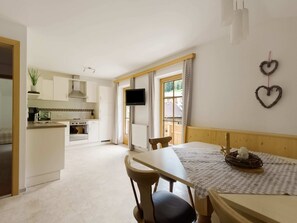 Fridge, oven, high chair