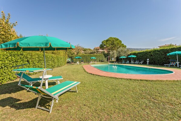 Indoor pool, outdoor pool - Nice Apartment in Tuoro sul Trasimeno With Pool (Tuoro sul Trasimeno)
