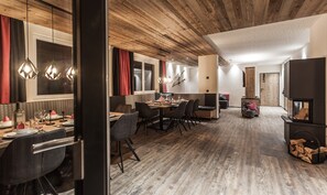 Dining - Chalet Montafon in Gaschurn With Sauna (Gaschurn)